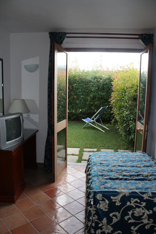 Relais Pian D'Ercole Hotel Montebonello Exterior photo